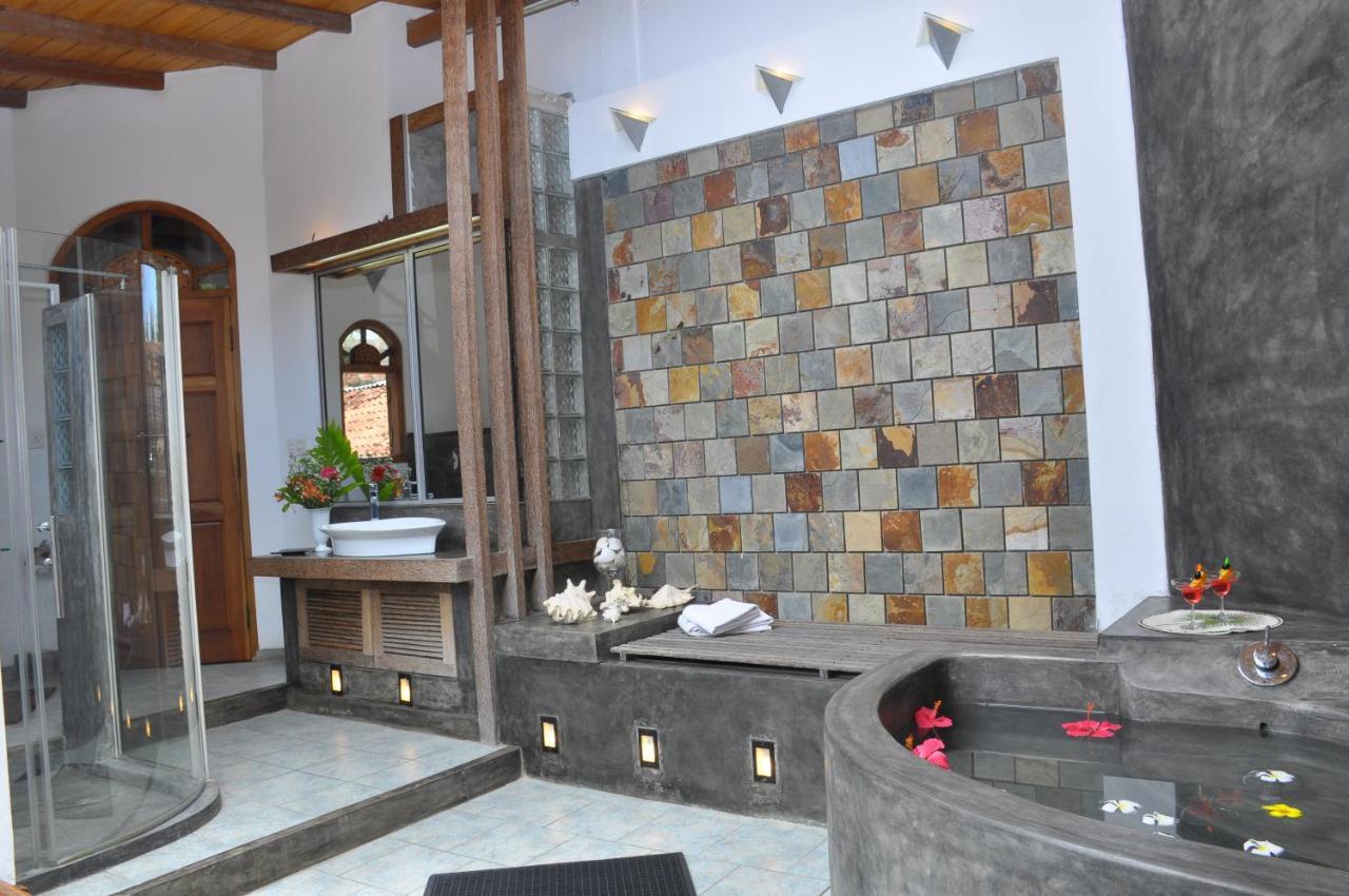 Ayubowan Swiss Lanka Bungalow Resort Bentota Buitenkant foto
